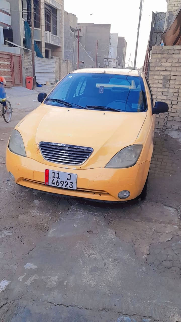 السلام وعليكم
سياره طيبة موديل 2015

مكينه وكير مكفول 

تبريد شغال 

رقم انكليزي هزه جديده سياره باسمي تحويل ثانيوم 

سياره خير من الله سعر 37 بي جمال 

غرامات ماعليها هيه كم شهر عليها 

رقم تلفون *********** عنوان بغداد
