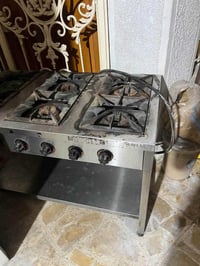 طباخ تركي ست  عيون استعمال قليل  مكاني بغداد الشعب  07707205728