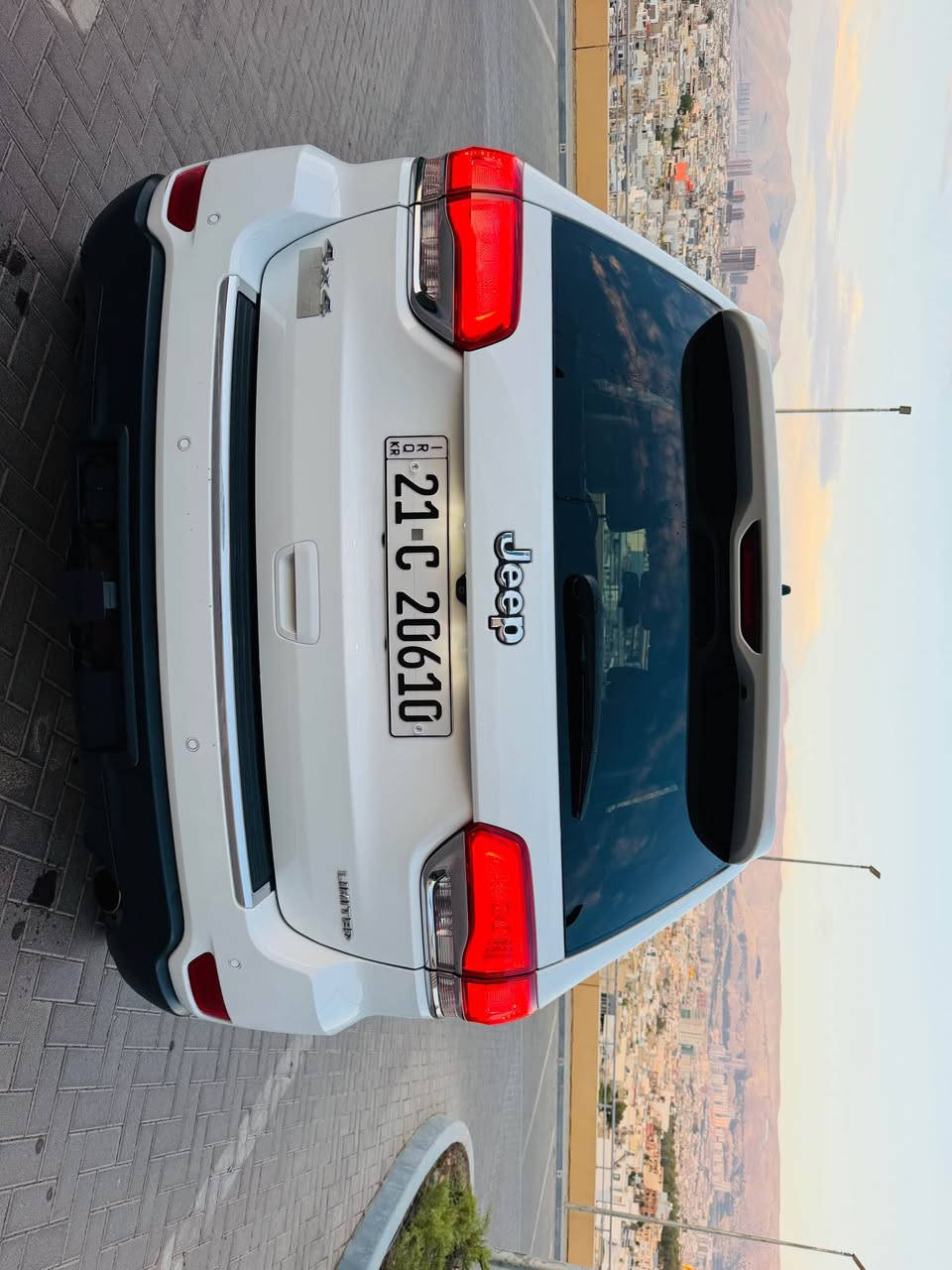 jeep grand cherokee limited 2015 be boyax tanha palayak karty haya  112000 km roshtwa 
*********** السليمانية, العراق

