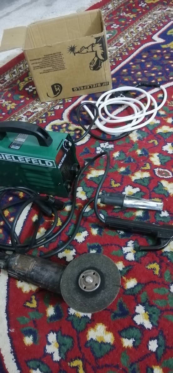 سلام عليكم مكينه لحيم جديده وكوسره شغله البيع  سعره  50الف مكانه كربلاء ***********
