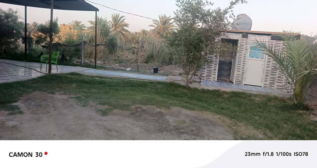 السلام عليكم بيت 500متر 
خلف محطة العلاك بناء 2014
قريب سيطرة الباشيه كافة الخدمات 
كامل بيت كامل ٣ غرف وستقبال
 وصاله ومطبخ 
سند 25 طابو زراعي مداور مباشر 
سعر مناسب تفاصيل داخل الفيديو 
جميع القطع بل العلاك موجوده 
اتصل على الارقام
*********** موجود وتساب
*********** موجود وتساب
