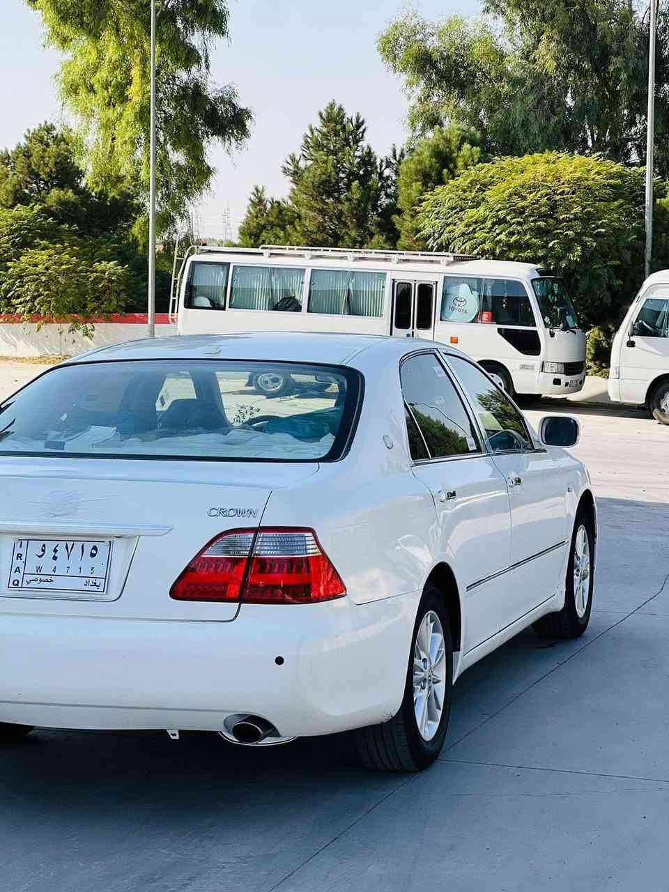 سلاوي خوا له هه مو لايك شاهينه براوه  براوه بو فروشتن 
كودی هەیە
٢٠٠٦براوه فول مواسه فات ته نها سلايت نيه 
بجوك به گه وره ناو زه رد 
٣دوكمه  جلد هيته ر ته بريت مه ركه زي په رده  لايت ناوچه ي كوير  به صمه ره ساسي  سوكان حه يزه ران 
ده عام و ليدراو به شه رت  
سه قف و كه ڤه ر به شه رت 
گير و مه كينه و ته بريت به شه رت 
سه ياره كه تابلي جوان و جاهيزه
سعر ٥٠ وه ره قه 
شوين چه مچه مال    *********** شمشمل, السليمانية
