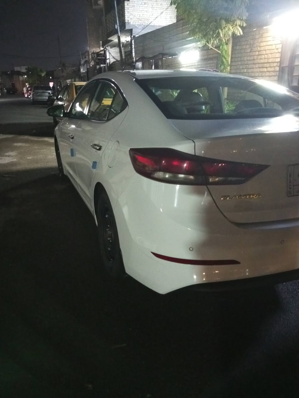 النترا 18 خليجيه سوبر عل وضع شركه  عل ايدي يعني اني ماخذه زيرو  ماشيه 190 حقيقي سياره مكفوله من صبغ تبديل بكاني بغداد الشعله سعر 145 بيه مجال رقم ***********
