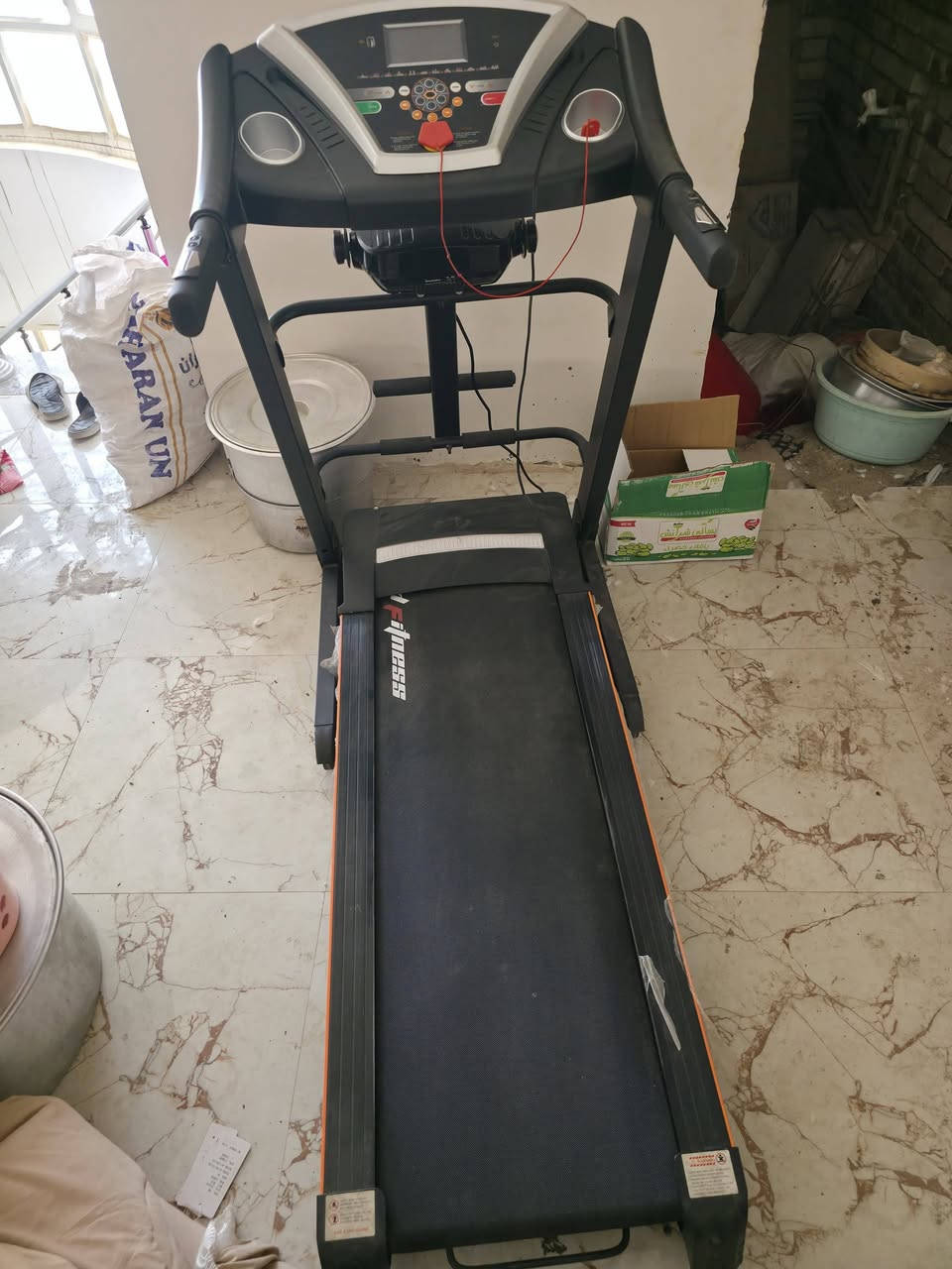 سلام عليكم 
جهاز جري البيع 
مستخدم قليل نضيف سعر تصال على هذا رقم ***********
نظافت جهاز 90/100
