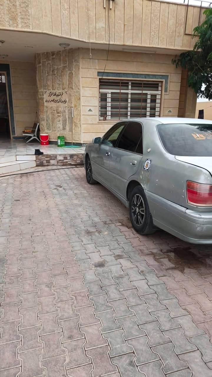ملكه • ٢٠٠٣ • محرك D4