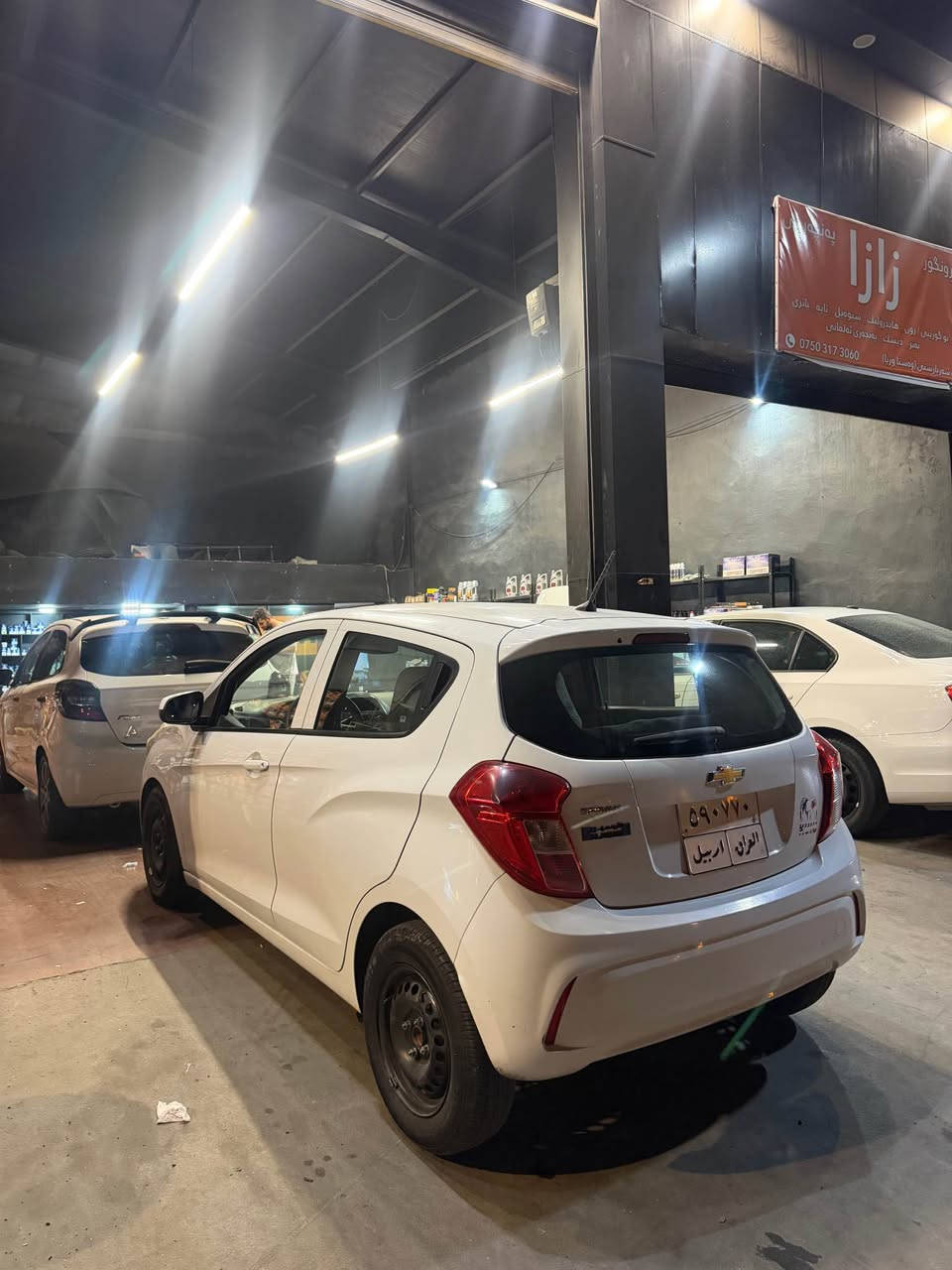 🚗 سپارك 2018 بۆ فرۆشتن

🔹 دوو پارچە ڕەنگی نیوە هەیە، بە ٣ پارچە دەفرۆشرێت.
🔹 لێخشان بە ژووری بی ئەریبیگ، خەلیجی هەولێر.
🔹 ٤ تایەی سێرڤسی تەواو بۆ کراوە.
🔹 سه نه وي  بەسەر چووە.

📞 بۆ زانیاری زیاتر پەیوەندی بکەن:
*********** أربيل, العراق
