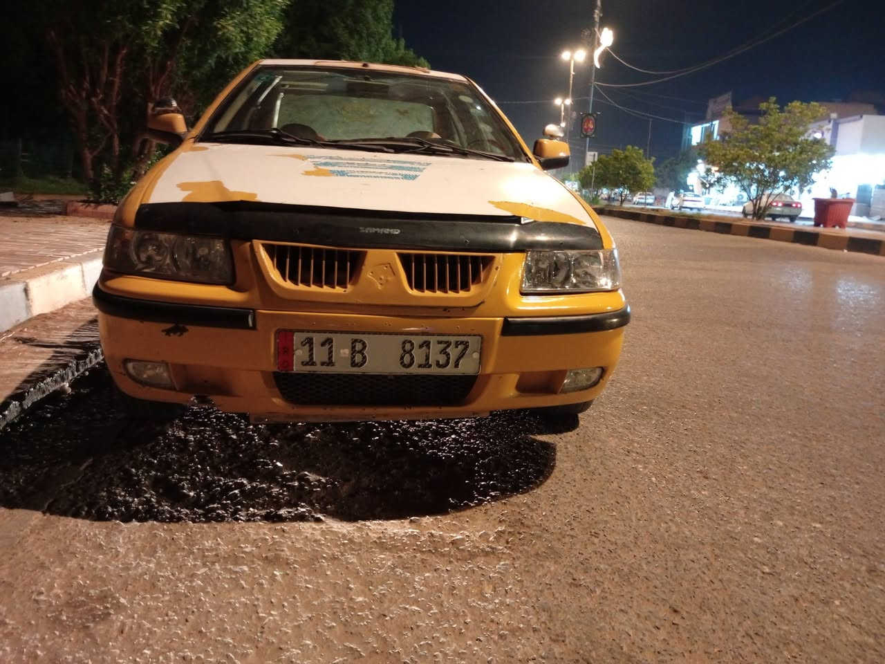 سياره جديده. حلوه. كشر دواخل كله نصيف. رقم نكليزي. شوكت ما تريد تحول.   بيها تنقيص. بسيط.  ترايك وين ما تحب.   سعر ٢٣ وبيها مجال قليل مكانها الحريه.   النجف.  فقط بيع بدون مراوس. ***********
