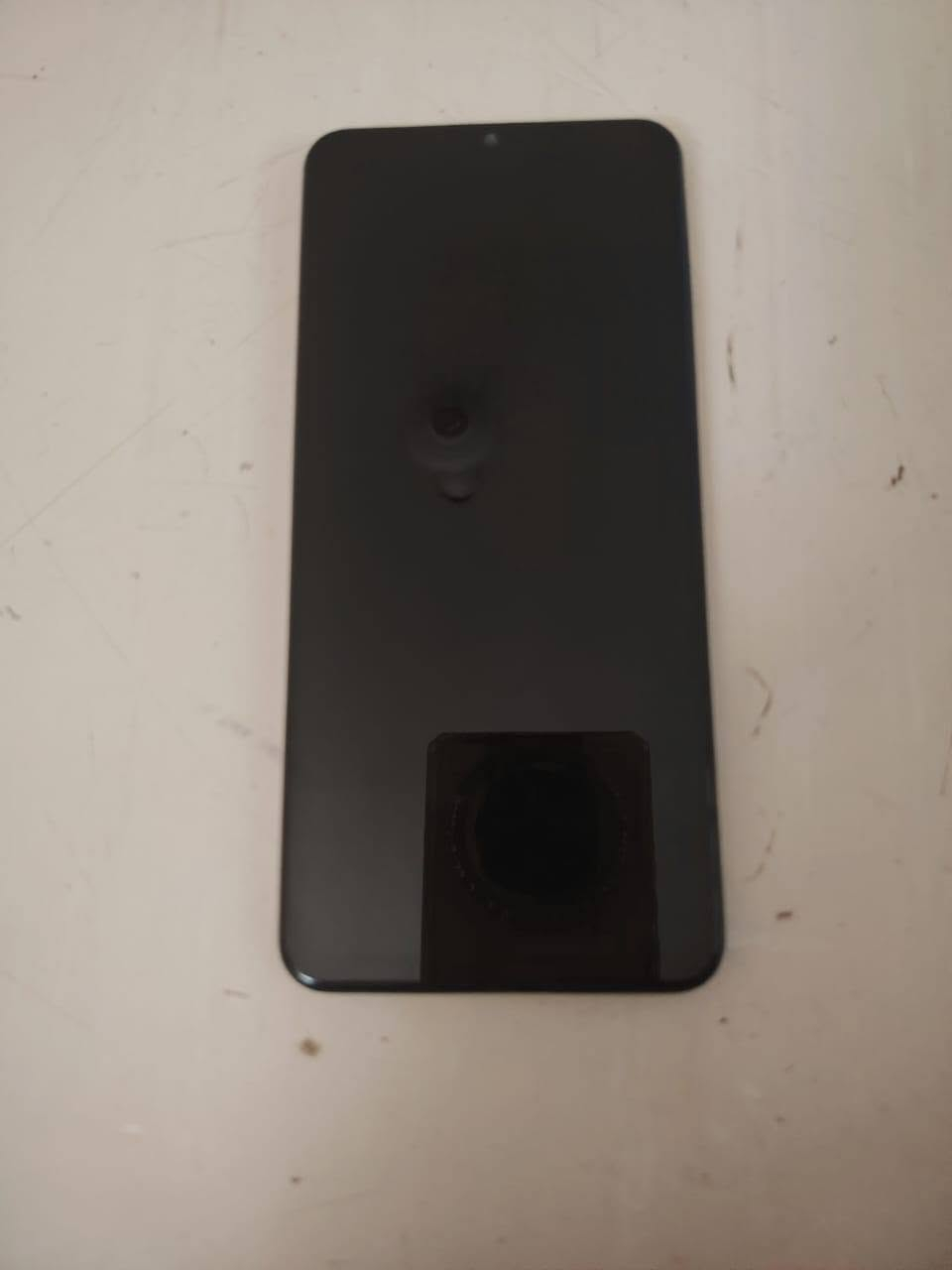 السلام عليكم جهاز realme C53 للبيع وشاحنتو موجوده والسعر الاتصال على الرقم *********** او على الخاص
