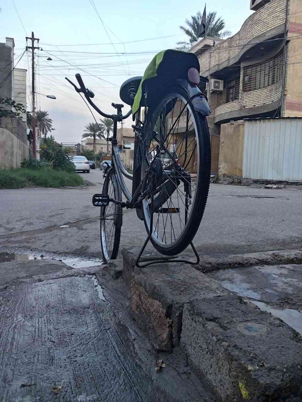 السلام عليكم بايسكل للبيع حجم 26 النضافه 90 الون☘️ جوزي🟤 السعر ٨٥وبي ☘️ مجال العنوان الزعفرانيه شارع البطل الشراي يجي خاص ***********☘️
