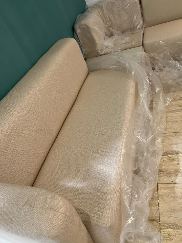 طخم عراقي موديل تركي
5 متر 
جديد بعدو مامستعمل بس  صغير طلع عدنا 
سعر الشراء 550
نبيعو ب400بينو مجال 
الرقم

***********
