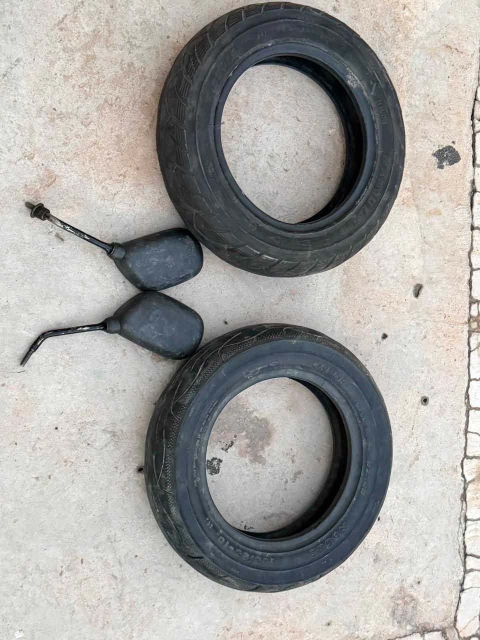 للبيع نضاف وجدد مكاني نجف حي السلام قيمو واخذوهن مستعجل ***********
