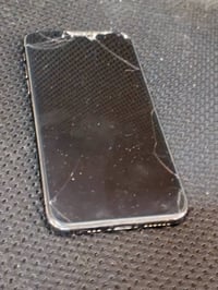 آيفون XS • كاميرا قدام معطلة • كربلاء الكفيل