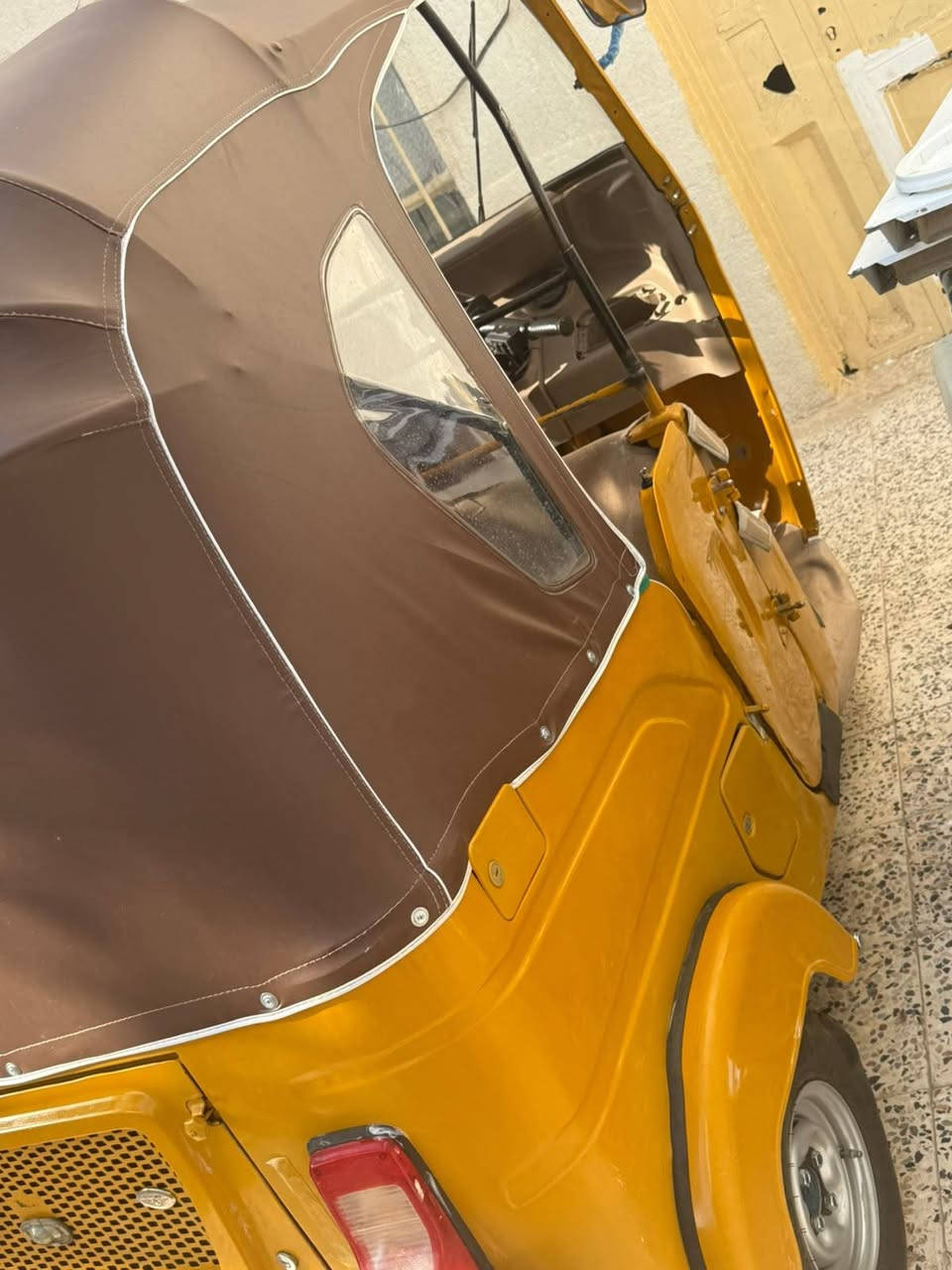 سلام عليكم تكتك البيع 2021
رقم وسنويه بيهى برد قليل ولبقي كفاله 
المكان ميسان المجر الكبير السعر 👈 ***********

