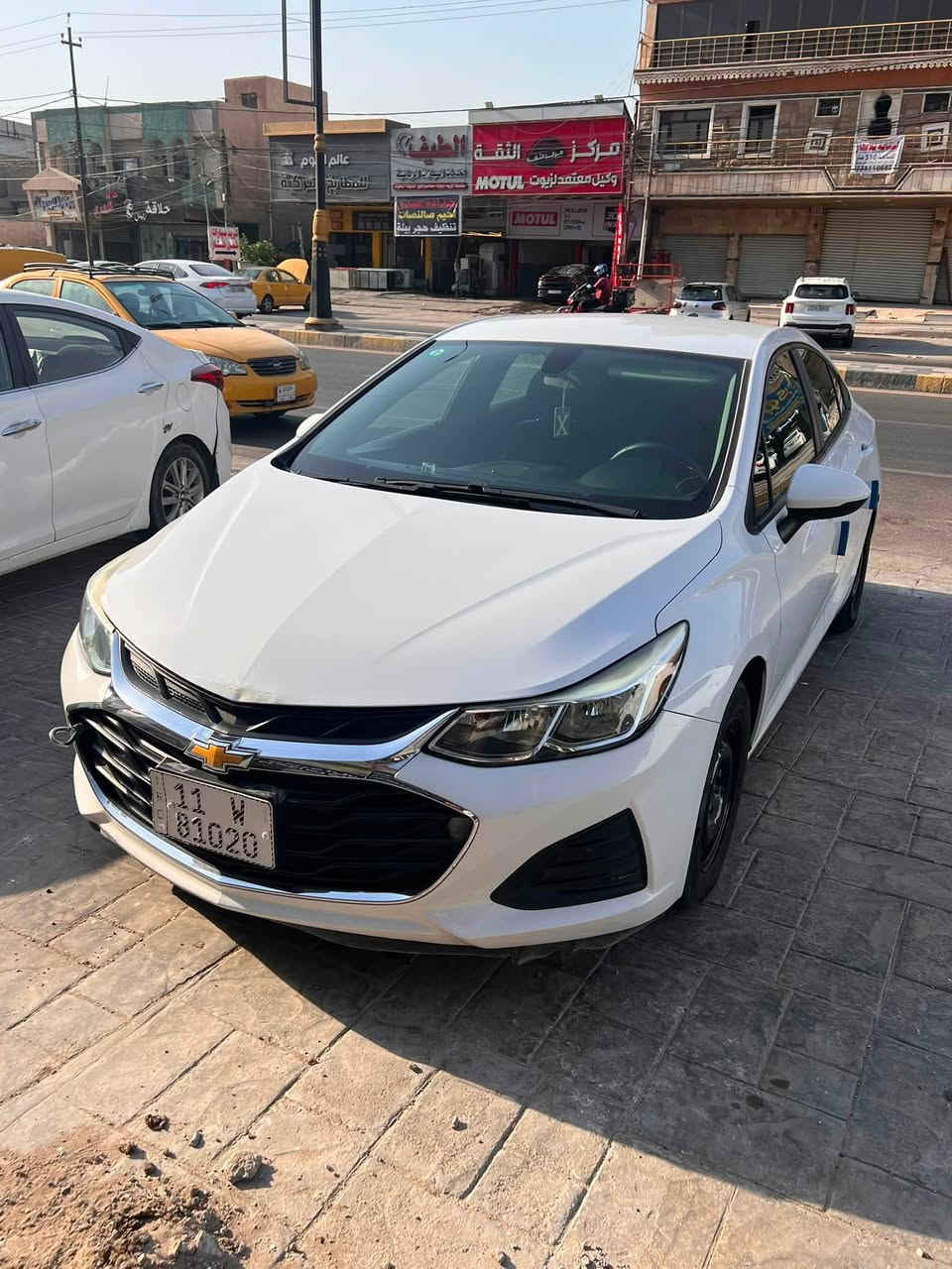 للبيع او مراوس 
شوفرليت كروز ٢٠١٩ كلين تايتل بدون حادث او صبغ 
رقم بغداد الدولي هزة جديدة 
سنوية جديدة ٢٠٣١ 
محرك تيربو
شاشة كار بلاي واندرويد اوتو ويز وخرائط بلادي 
كامرة خلفية دوار 
تحكمات ستيرن 
مثبت سرعة 
سستم صوت 
تبريد تدفئة شغال 
اوتو هولد 
نظام ثبات 
جام اوتو 
سونار مرفق بارد قليل فقط 
سعر ٩١ ورقة بيع او مراوس 
عنوان بغداد 
*********** وتساب متوفر

