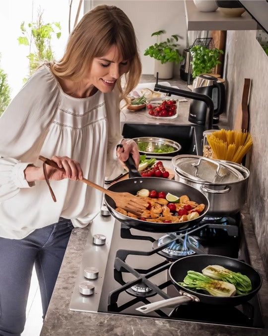 ✨ طباخ بلت ان  AMICA 90CM ✨  طباخ مدمج AMICA — لأن المطبخ العصري يستحق جهازاً بمستوى أناقته♥️.. •طباخ غازي • مصنوع من الستانلس ستيل و الكزاز • 5مشاعل • اللون اسود • الابعاد: العمق 52سم/الارتفاع 4.8سم/ العرض 89سم •اشعال ذاتي في المقبض • اجمالي الطاقة 12كيلوواط•موديل PG9711SRB Q-TYPE صنع في بولندا 🇵🇱  ‎‏✨AMICA BUILT-IN HOB 90CM✨ AMICA built-in hob — because a modern kitchen deserves appliances as elegant as it is♥️.. ‎‏•Gas hob • Glass surface + Stainless steel • 5 Burners • Color black • Dimensions: depth 52cm/ height 4.8cm/ width 89cm • Auto ignition in the knob• Total power 12kW• Model ‎‏PG9711SRB Q-TYPE• ‎‏Made in Poland 🇵🇱  🔵الوكيل الحصري لشركة AMICA البولندية في العراق شركة قمة التالين للتجارة العامة ‏‎📍الفرع الرئيسي: بغداد - كرادة خارج - ساحة عبدالقادر  الجزائري 📲*********** ‏‎لمعرفة الاسعار والتفاصيل  يرجى  مراسلتنا  WhatsApp على *********** ‏https://linktr.ee/taleeniq ‏‎نسعى دائما لخدمتكم! 💙 !We always strive to serve you ‏‎‏#Amicaagd #AmicaPoland #AmicaIQ #Baghdad#Basra  explore AmicaBuiltInHob90CM PG9711SRB Q-TYPE⁩⁩⁩

