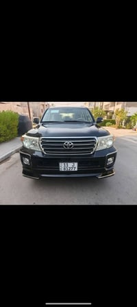 لاندكروز بريم • ٢٠١٢ • بغداد الخضراء