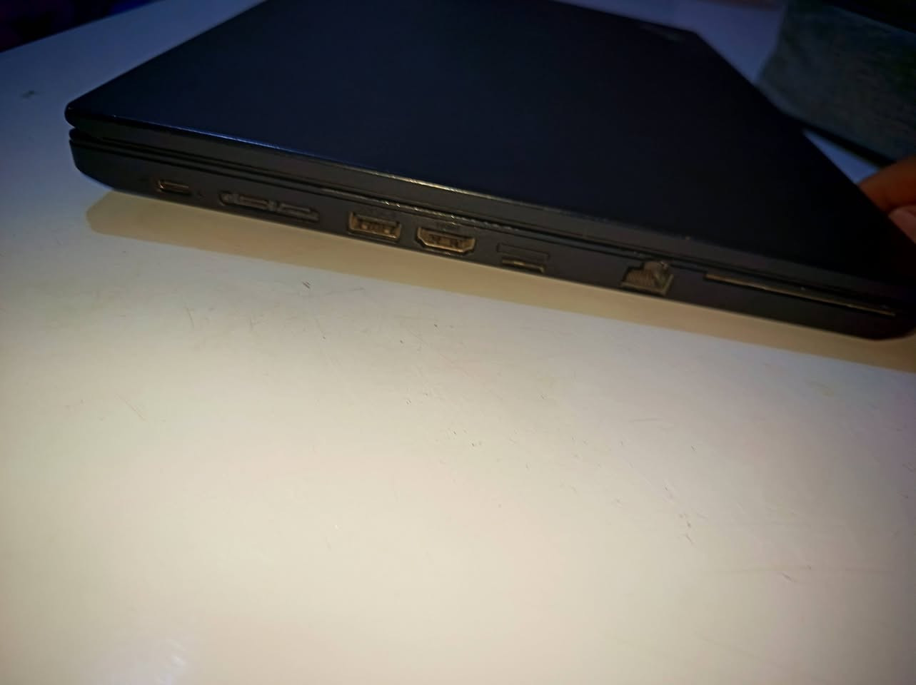 حاسوب Lenovo
💻 المعالج: Intel Core i5 الجيل8 
وياقي المواصفات مكتوبه في الصور 
هارت ssd256 وتقدر التضيف هارت ثاني M.2
رام 8
ونتوز 10 pro و أقدر على التحديث لا11 pro
✨ مناسب للمهندسين والطلاب والاستخدام اليومي والبرامج الهندسية الخفيفة.
💰 السعر: خاص
📍 المكان: النجف الأشرف يوجد توصيل 
📞 للحجز والتواصل: ***********
