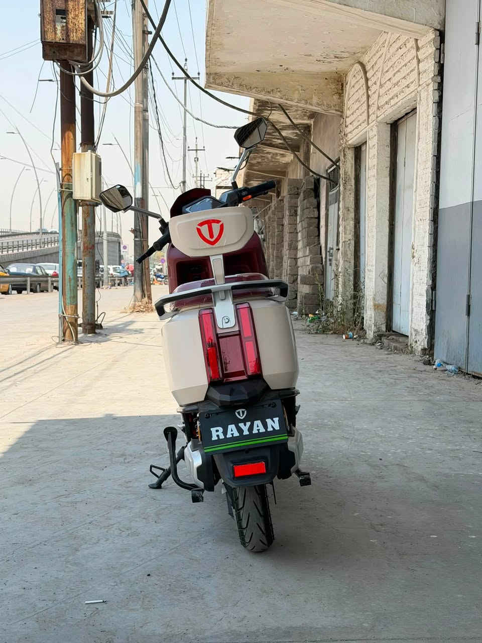 ✨ للبيع ماطور RAYAN وحش الكون موديل 2026 ✨
✅ استخدام يومين فقط.

✅ سرعة تصل إلى 80 كم/ساعة.

✅ إنارة LED أمامية وخلفية.

✅ شاشة ديجيتال حديثة.

✅ فرامل دسك.

✅ سحب قوي وأداء ممتاز.

✅ رماش عالي.

✅ قيادة ناعمة وثابتة.

✅ تصميم عصري ومقعد مريح.

✅ نظيف جدًا، بحالة الوكالة، وجاهز للاستعمال مباشرة بدون أي مصاريف.

ملاحظة : استخدام يومين فقط ممشى 30كيلو 

سبب البيع : محتاج فلوس

💰 السعر: 1,475,000 دينار عراقي.

📞 للاستفسار:*********** يوجد واتساب
