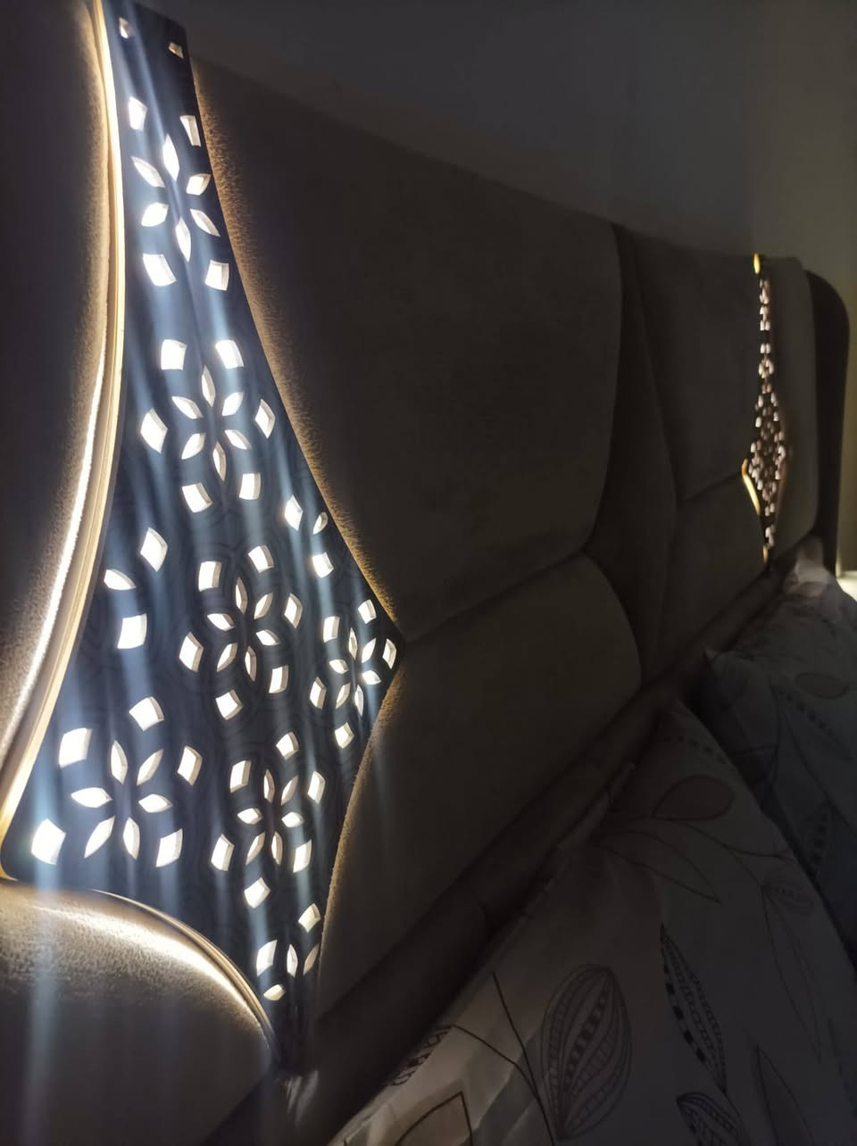 غرفه اخشاب • خشب حراري • ١٠قطع