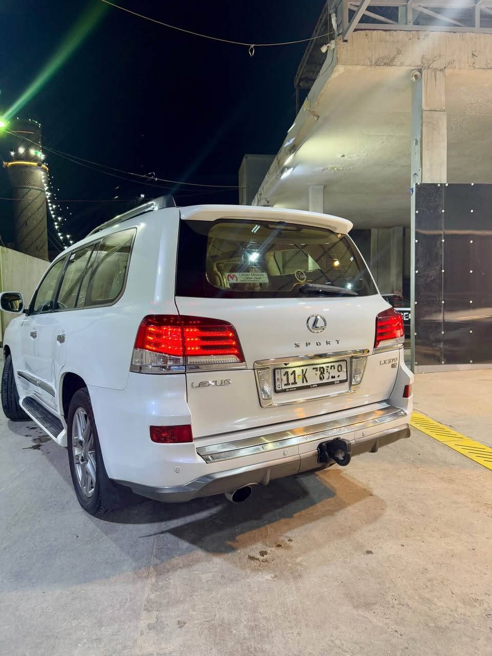 للبيع لكزس LX 570 Sport 2015 بريم خليجي

رقم بغداد الدولي شبه مميز تحويل ثاني يوم

بارد اقل الشبر يم الباب الخلفي مكينة وكير مكفولة وادامة كاملة شركة لكزس العراق دهن لكزس ولا مرة مفولها عادي لو محسن لو سوبر السيارة نظيفة حيل مغلفة ppf كامل
 مواصفات معروفة 

— المواصفات 👇—

كاميرات 360 درجة

 انارة ترحيبية ودخول ذكي ٥ بصمات

اللون: ابيض صدفي 

فول مواصفات ١/١

8 سلندر محرك 5700 تنفس طبيعي

* داخل قرميدي 

فتحة سقف

*   كشنات جلد كهرباء تحكمات الكشنات كلها كهرباء حتى اللي بالصندوق

* تبريد ثلج 3 قطع

*   تدفئة تبريد بالكشن

*   3 شاشات بلادية 

*   بصمة + تشغيل عن بعد

*   جكات رفع السيارة وتنزيلها

*   فور ويل

*   أنظمة قيادة سبورت ونورمل وايكو

*‏ CRAWL نظام 

*   ثلاجة 

*   فول تحكم ستيرن 

*   ستيرن كهرباء

*   دبل كير ( عادي + اوتوماتيك)

*   شفتات كير بالاستيرن لوضعية السبورت

*   دبل حساس ( امامي+خلفي)

*   مرايات كهرباء (شفط)

*   لايت عدسة زنون عالي ناصي 

*   زراك لايت

*   دبل تانكي

*   ماشية 169 الف حقيقي ما ملعوب بالعداد

* السيارة بالواقع احلا من الصور

مكان تواجد السيارة: بغداد زيونه  

للأستفسار الأتصال ☎️

‎*********** موجود واتساب بغداد, العراق
