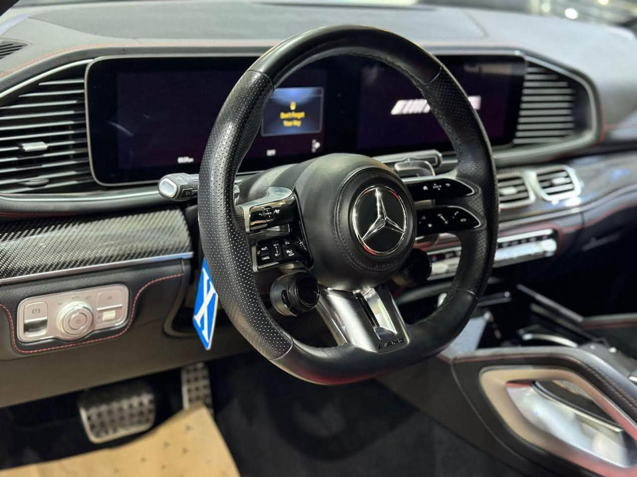 مارسيدسGLE53 AMG   وارد امريكي
الضرر فقط بنيد
مدخلينهه لضمان وكالة bcm 
فول مواصفات للأخير 
شاشات ديجتال 
محرك 6 سلندر تيربو
داخل احمر (بلاد)
كشنات رياضية و تدفئة تبريد
ستيرن رياضي 
فتحة سقف بانوراما 
السيارة جداً نضيفة 
السيارة شكد ما احجي عن مواصفاتهه قليل بحقهه
الصور كدامكم  
و اي استفسار عل واتساب او اتصال 
على الرقم :***********
السعر 78000$
