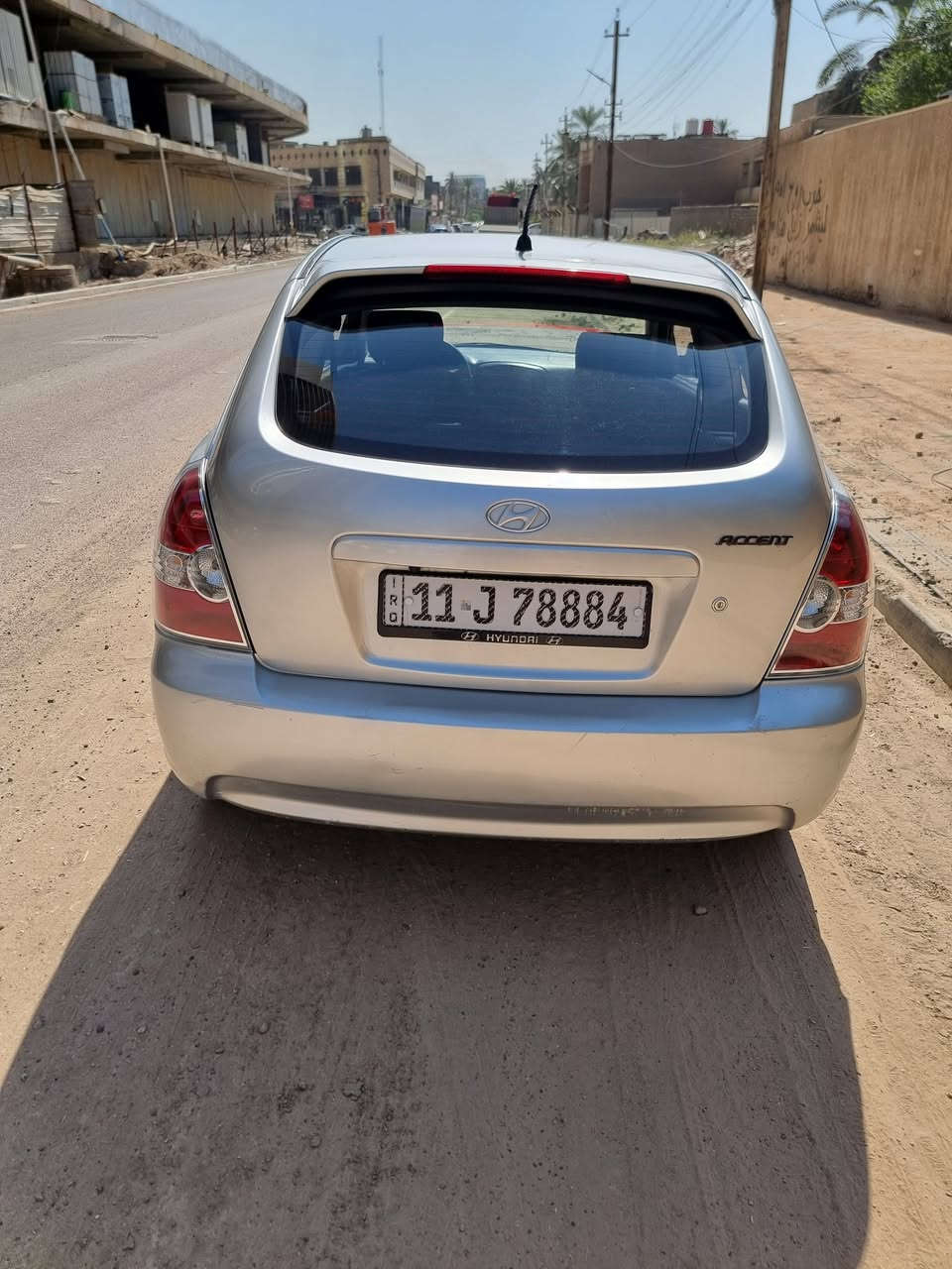 السلام عليكم اكسنت تك باب ٢٠٠٧
سيارة جاهزة وجديدة تخم تاير كير مكينة تدفئة تبريد 
سيارة على وضع الشركه مجرد صابغيها جانت جاردة 
السيارة بأسمي هزة جديدة ورقم جديد
السعر ٥٧
الرقم  ***********
المكان بغداد المنصور
