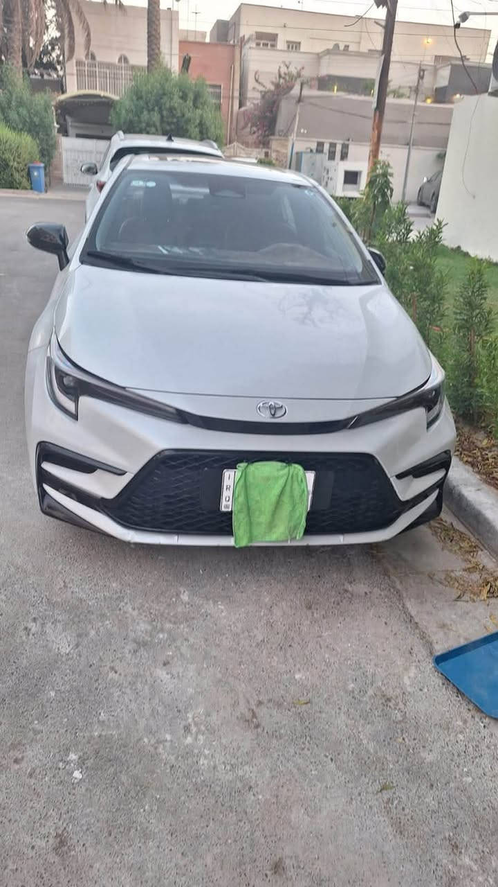 للبيع فقط بدون مراوس شباب
كورلا هايبرد S 2025 
ماشيه 8239

بلاك ادشن 

فول مواصفات من كولشي 

فتحة سقف 

بصمة تشغيل

بصمة ابواب

مقاعد جلد احمر 

كشن السايق كهرباء

رادارات جانبيه وامامي

شاشه كبيره 

فول تحكمات

حساسات

ويل اسود بلاد

عداد دجتل 

كامره خلفيه

وباقي المواصفات المعروفه 

مكانها بغداد حي العدل 
 

السياره مكفوله من الصبغ والبارد والتبديل بيها ومن التكحيل ورالرصعات السياره جديده كلش
اني ماخذها زيرو على ايدي 

السعر 26500000    سته وعشرين مليون وخمسامئة الف وببها مجال 
***********
