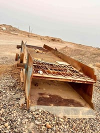 للبيع هزاز ٦متر شغل حجي ايوب مجموعه درجه أولى  سعر٤مليون ونص ذراع دجله...