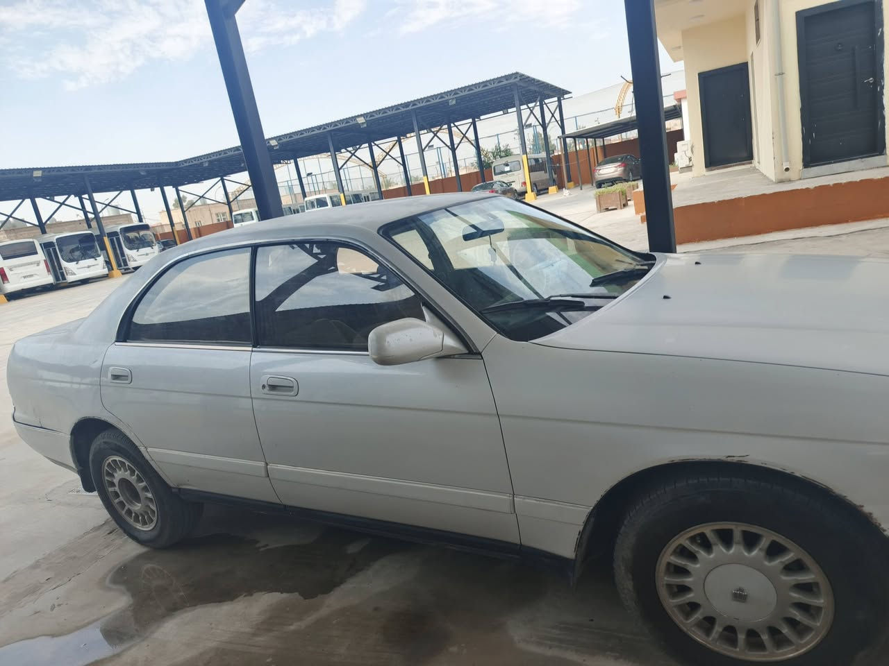 السلام عليكم بطه للبيع مسجله بسمي نينوى دولي سياره جاهزه مال جناي صدر جديد تدفئه تبريد فول تواير جددالسعر 52  وبيها مجال حك الجيه ‏‪***********‬‏
