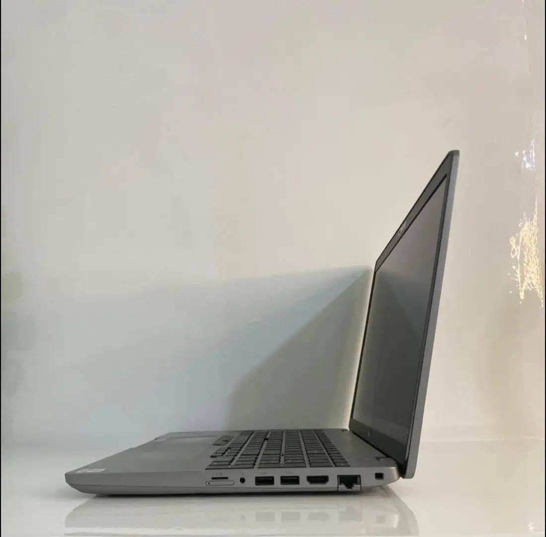 لابتوب Dell Precision 3551 🔥
قوة فئة H ومحطة عمل احترافية 

⚙️ Core i7 – الجيل العاشر H
🧠 RAM 16GB DDR4
💾 SSD 256GB M.2
🎮 NVIDIA Quadro P620 4GB
🖥️ Intel UHD Graphics
📺 شاشة 15.6 FHD

مناسب للهندسة، التصميم، البرامج الهندسية والمونتاج والاستخدام الثقيل.

🎁 حقيبة لابتوب + شاحن لابتوب + ماوس + ماوس باد

🔧 فحص كامل قبل الإرسال
🛡️ ضمان 7 أيام عند وجود خلل مصنعي
🚚 التوصيل متوفر إلى جميع المحافظات

📍 بغداد – الأمين الثانيه 
📱 للتواصل واتساب: ***********
السعر 600 الف
