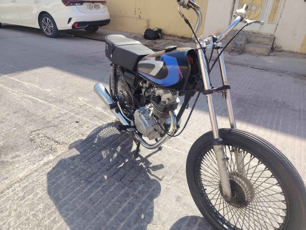 السلام عليكم ✋
اربعه كير كلك للبيع 🏍️
دراجه نظيفه 🧴 
محركها نظيف 🧼 
السعر 330 وبيها مجال💲💵 
مكاني نجف قرية الغدير الأولى  🏘️
تواصل خاص او واتساب
***********
