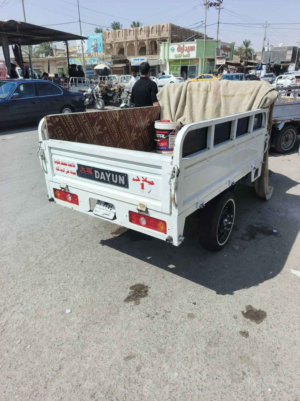 عمي ستوته للبيع مرقم مداور ثاني يوم سعر ٢٤٠٠ بيها مجال حك جيه ***********
