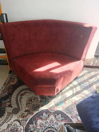 ديوان تركي ثكيل للبيع بس قماشه شويه تعبان صندوق  07752698400