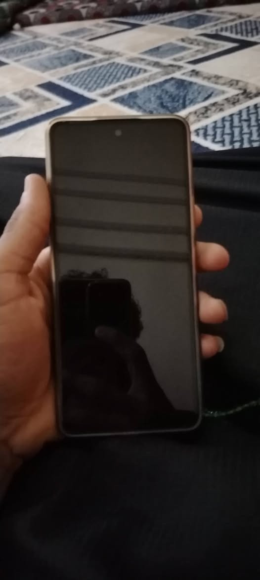 اسلام عليكم جهاز TECNO POVA 7 5Gستعمال 15 يوم وبنضافت الجديد  ذاكرته 256 عشوائي 16 كامرته قويه كلش الجهاز استقبل مراوس سعره خاص ولي ما يشتري لا يدخل خاص رقمي *********** بي واتس
