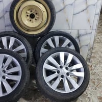 سيراتو • طقم تايرات • تايرات ١٧