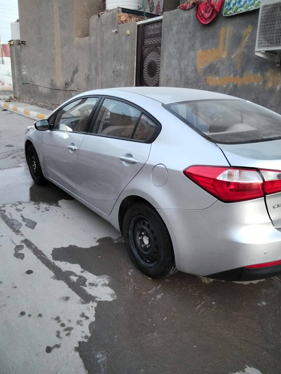 للبيع سيراتو وارد خليجي موديل 14 الضربه بجنطه خفيفه فقط السعر 105
***********
