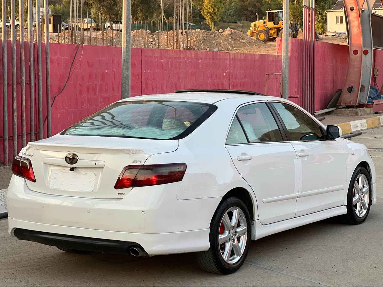 Toyota Camry 2009 📦🤍

***********
***********

سەرەتا بەناوی خوای گەورە و میهرەبان 

 کامری مۆدێل ٢٠٠٩ 
ساغە 
کۆدی هەیە 
بێ بۆیاخ بێ شوخت 
چاڵی نیە 
گێڕ و مەکینە بەشەرت 
توند و تۆڵە سەیارەکە 

سلایت 
شاشە و کامێرە 
کوشن کارەبا 
چوار تایە و ویلی لۆکی لەسەرە 
لایت عەدەسە و زینۆن

سەیارەی ماڵێیە هی مەحرەز نیە 

شوێن حاجیاوا 
بۆ نرخ تیل بکە یان نامە بنیرە 
لەکۆمێنت محامەلە ناکری 
***********
*********** رانية, السليمانية
