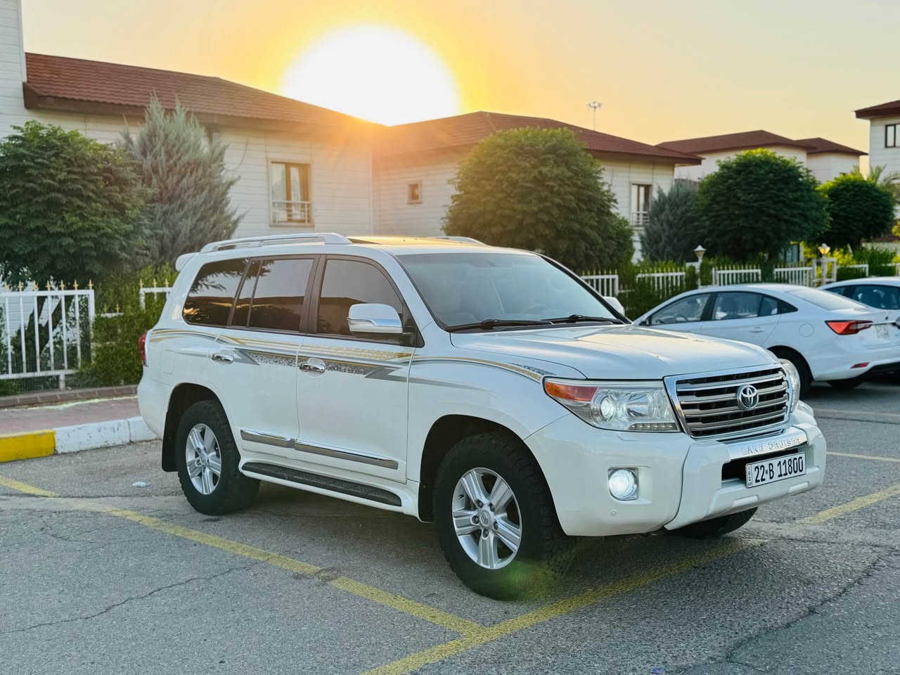لاند كروزر GXR • V8 • ٢٠١٣