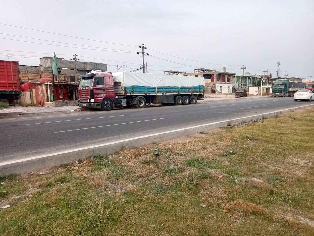 سكانية بطة موديل 92مكينة سودة 113حجم 380رقم نجف انكليزي بسمي 3لوحات مربوطة 3محور ***********
