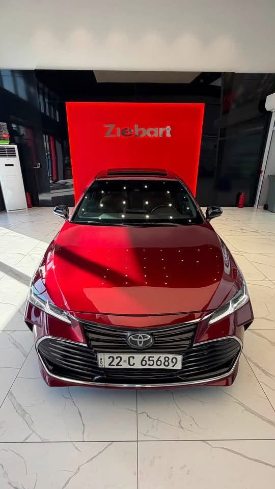 ﷽
أفالون 2019 ليمتد (AVALON 2019 LIMITED) 📦

حجم المحرك: ستة سلندر V6 3500

المسافة المقطوعة: 85,000

فول مواصفات (أعلى فئة):

 بصمة (تشغيل ودخول ذكي)

 فتحة سقف (سلايد)

 بروجكتر زجاجي (داتاشو / HUD)

 نظام صوتي JBL

 رادار أمامي وخلفي

 رادار تحديد المسار

 أوتو ستوب (Auto Stop)

 أوتو هولد (Auto Hold)

‎ حساسات

 مقاعد تبريد وتسخين

 شاحن لاسلكي (Wireless Charge)

 ذاكرة خزن المقاعد

 ستيرن كهرباء 

 مثبت سرعة (تحديد سرعة)

 مقاعد خلفية مزودة بهيتر (تسخين)

 والعديد من المواصفات الأخرى...

ملاحظات السيارة:

السيارة وارد امريكي حادثها دعاميه اماميه وشفة البنيد فقط

السيارة مغلفة PPF ضمان 8 سنوات  

مكان السيارة بغداد 

السعر 265 وبيها مجال بسيط

للمزيد من المعلومات يرجى الاتصال على الرقم التالي:

📞 ***********
