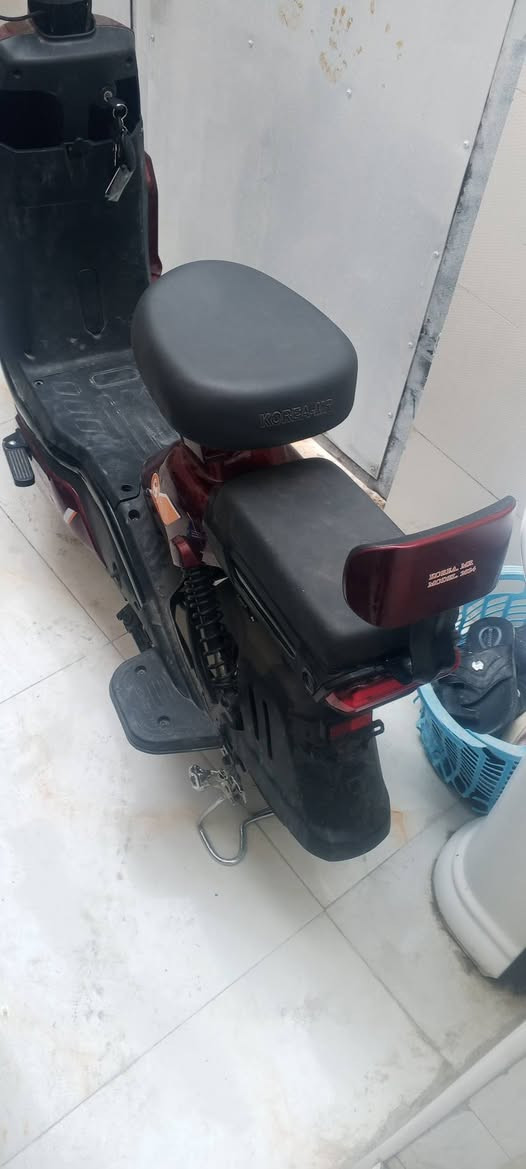 دراجه شحن للبيع عوزهه بس بطاريات السعر خاص   المكان بصره حيانيه شارع السيد الرقم ***********
