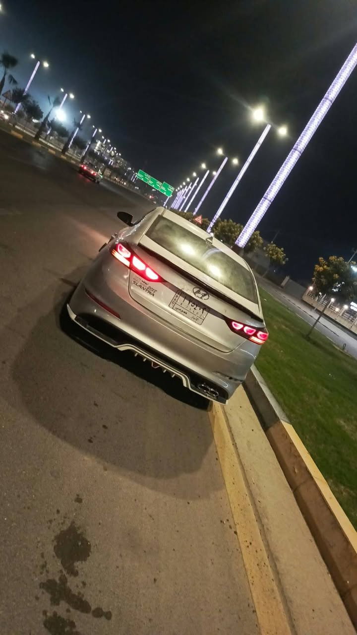 #مكلف بالنشر 
بيع مستعجل 
النترا موديل ٢٠١٨
محرك دوش تبريد ثلج ❄
مبدل بيها بابين بدون دواخل شرط
وارد امريكي
تحويل مباشر  السعر ١٠٠ وبيها مجال 
الشراي يتصل
 ***********
***********
الاثير بيه واتساب
والكورك اتصال
