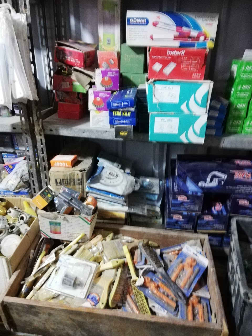 محل لبيع بغداد الملحانية قرب مسبح الرافدين *********** واتساب سعر ٦٥٠٠ مليون دكسن رفوف عدد ٨ ميز ٣ طباقات وياهن
