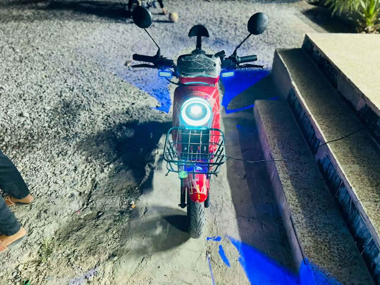 دراجة شحن • نضيفه • ٥ بطاري