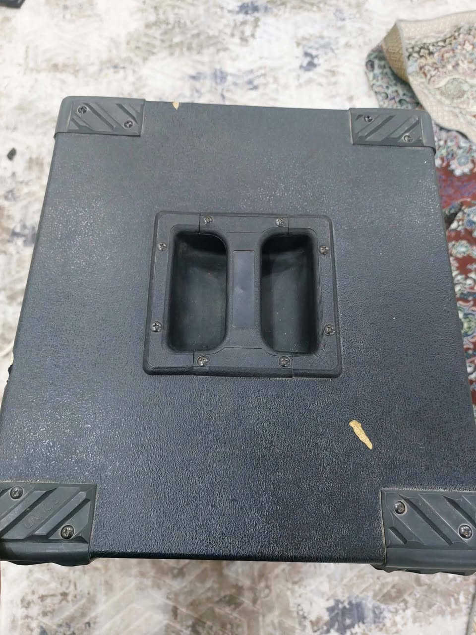 ئەم دوو موکەبەرە بۆفرۆشتن
براند: XCL Professional 

​توانا: 80W - 500W (دەنگێکی زۆر بەهێز، پاک و بێ کێشە)

​مەودای دەنگ: 100Hz - 16KHz

​تایبەتمەندی: گونجاوە بۆ ئاهەنگ، دیجی (DJ)، هۆڵ، یان سیستەمی دەنگی ماڵەوە.

​​زۆر پاکە و لەسەر شەرت و تاقیکردنەوە دەدرێت، هەیکەلی زۆر قایم و بەهێزە.

​📍 شوێن: سلێمانی 

💰 نرخ: 150هەزار
