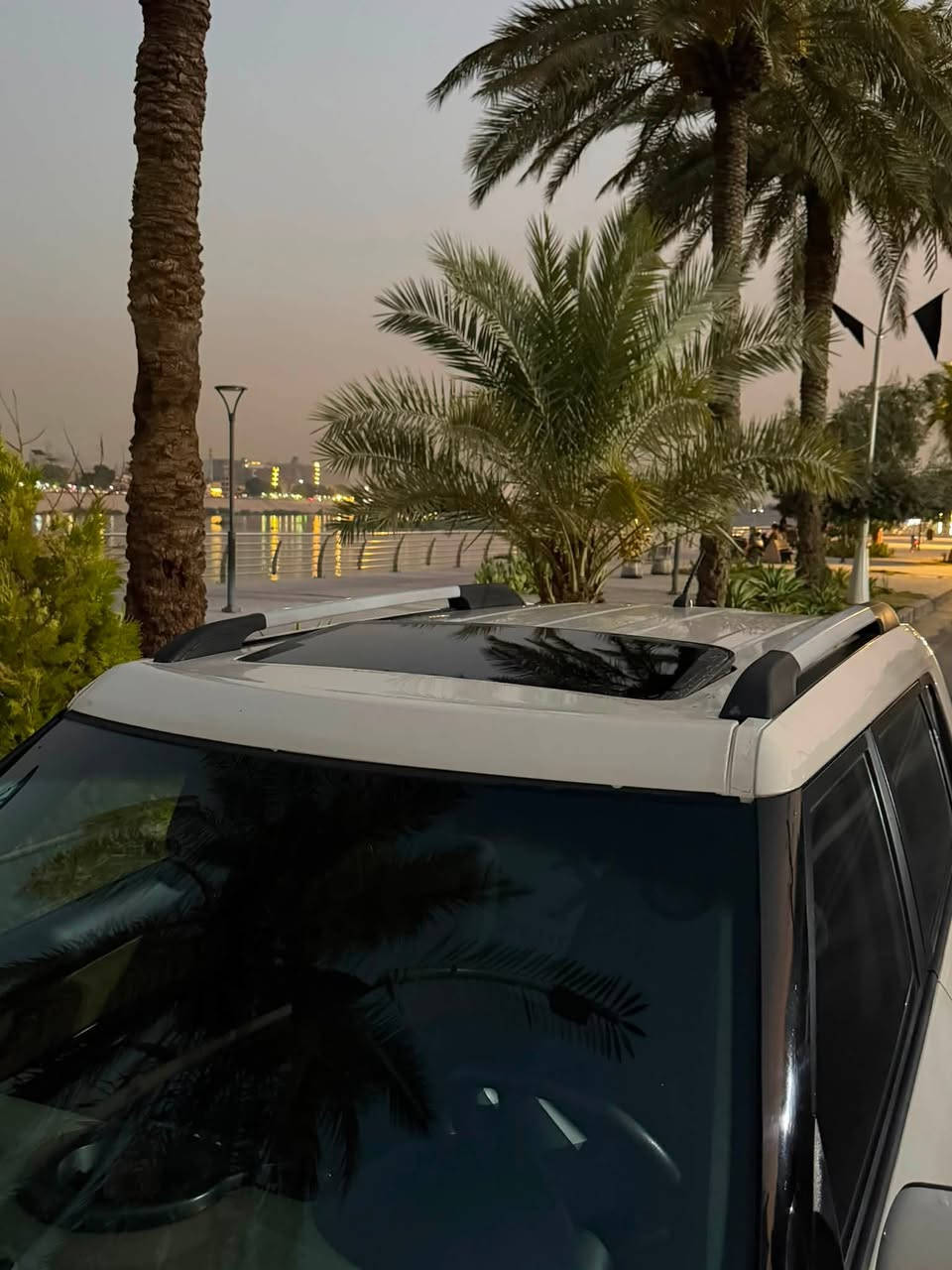السلام عليكم للبيع فقط
كيا صول خليجية 
موديل 2011 
محرك 1600 
رقم بغداد رقمها كلش حلو( 20800 )
شرط التحويل 
مكان السياره الكاظمية 
السعر : 90 وبيها مجال بسيط 
وهاذا رقمي ***********
