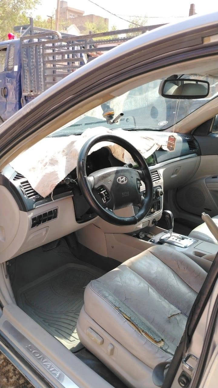 السلام عليكم
سوناتا 2007 وارد أمريكي V6 3.3 سياره حلوة و مرتبه
السياره لمتد الممشى مثل ما موضح بالصوره مكفوله كير و مكينه و حداديه اماميه و الحداديه الخلفيه عوزها فقط دبلات تبريدها حار ينرادله فحص لو غاز او شي ثاني  ما نعرف شبي حادثها من امريكا جاملغ الي يم السايق فقط سنويتها باسمنا لل 2027 و تنتهي مكاني بالعماره للاستفسار ***********
