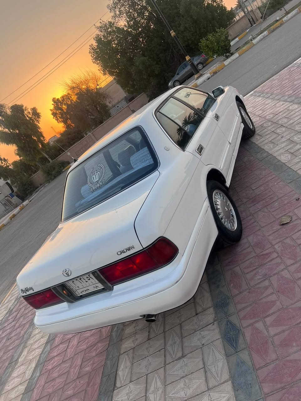 سلام عليكم سياره ارنب كراون مكفوله من الضربه والكصه والنقل جثه والعيب الشرعي كير ومحرك جدد حداده جديده تخم تاير جديد تبريد ثلج كهربايات كله شقاله تحويل مباشر الرقم بغداد السعر 70وبيه مجال الرقم للستفسار *********** ناصرية, ذي قار
