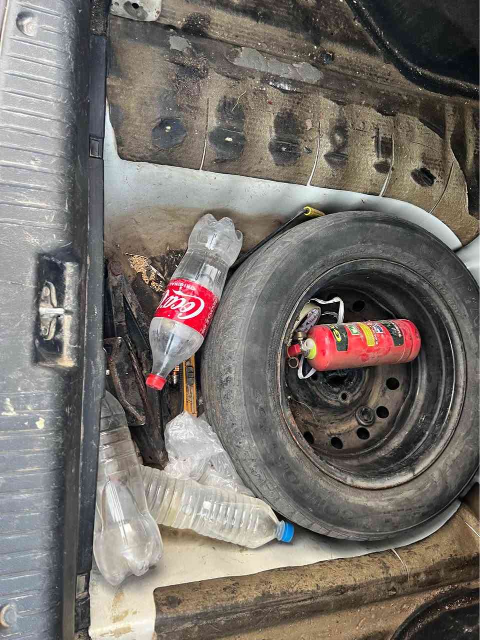 شۆفرلیت ئۆپترا 2012گیر عادی جوار پارچەی بۆیاغ رەقەمو سەنەوی نویە 4وەرەقە غرامەی لەسەرە گیرو مەکینە تەبریت بەشەرت نرخی 63مجال شوین شقلاوە ***********
*********** شقلاوة, أربيل
