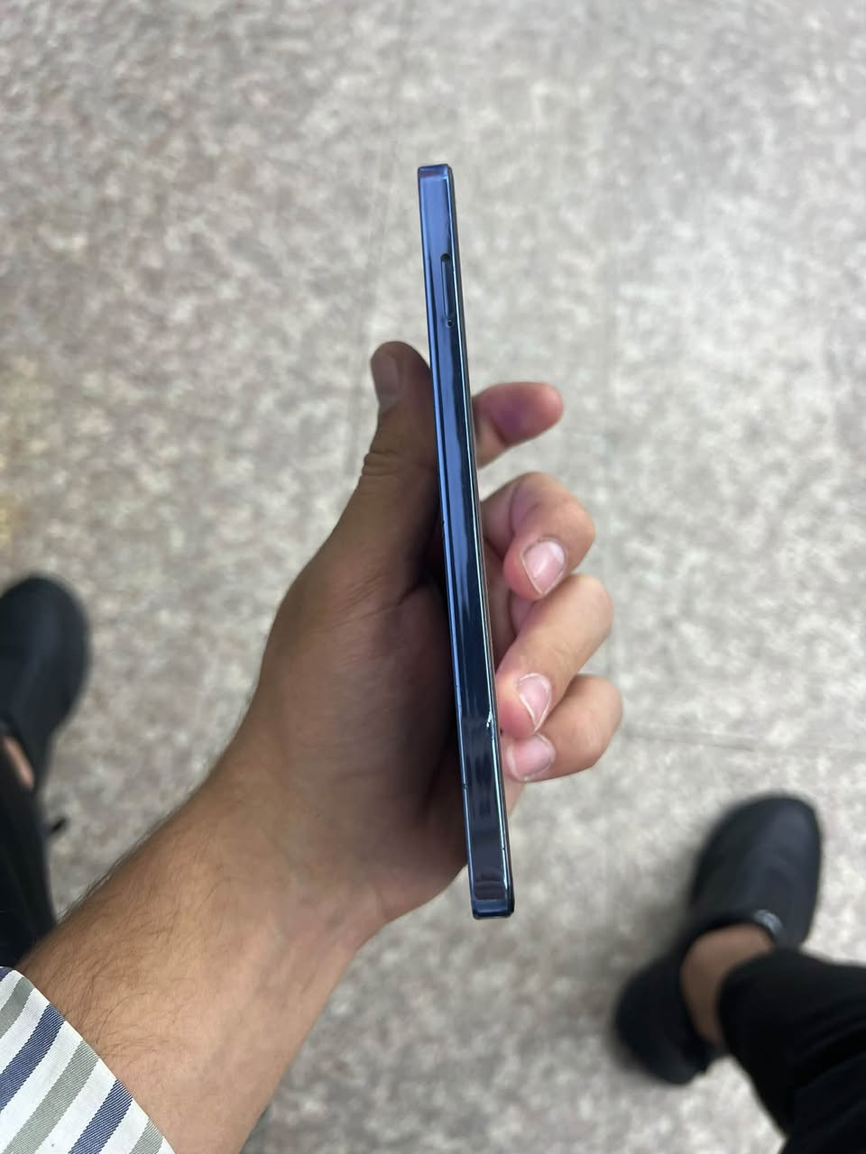 تكنو كامون 20 برو ذاكرة 256
ما مفتوح بي شخوط بسيطة بشاشة 
سعرة 200 وبي مجال قليل 
اتواجد قليل عل فيس رقمي وتساب او رمش اتصل عليك
مكاني كربلاء
***********

نص مكتوب في الصور:
- ٧:٢١ م
- هاتفي
- HiOS
- V14.0.0
- Based on Android
- اسم الجهاز
- TECNO CAMON 20 Pro
- التخزين
- ١٧,٠٤ غ.ب / ٢٥٦ غ.ب
- الطراز
- TECNO CK7n
- وحدة المعالجة المركزية
- Helio G99
- الكاميرا الخلفية
- 64M TRIPLE
- Camera
- الكاميرا الأمامية
- 32M
- البطارية
- 5000mAh
- الشاشة
- 1080X2400